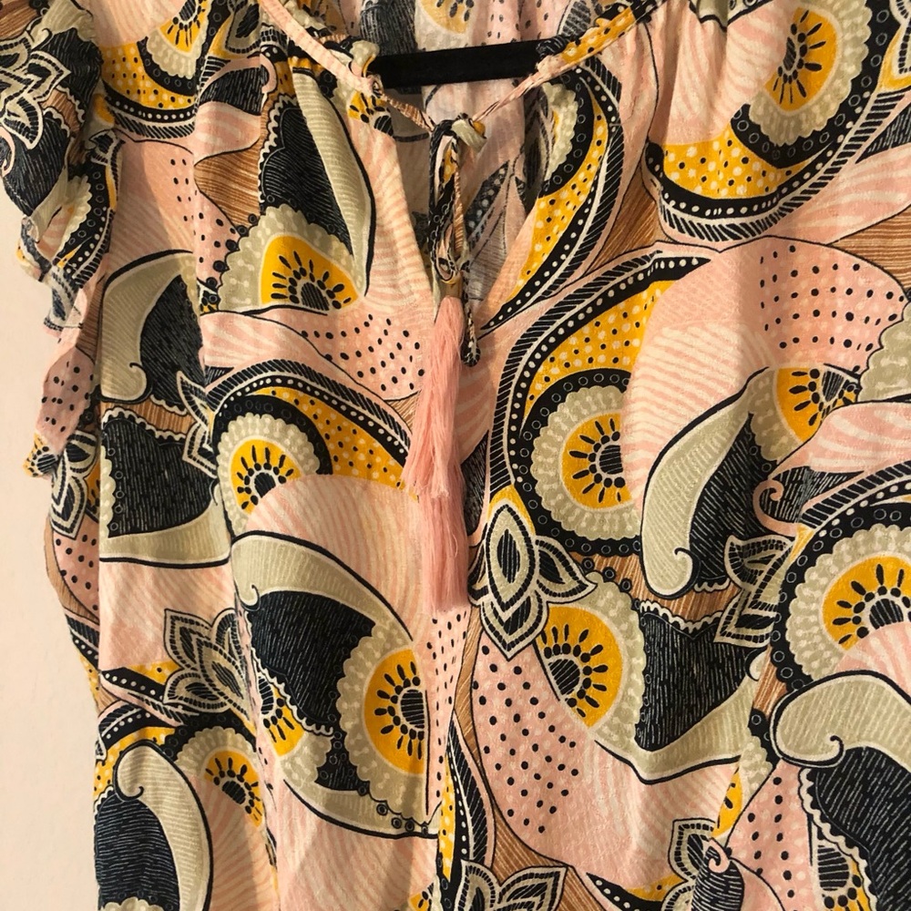 Cute Rose & Olive Flutter Sleeve Top Paisley W/ Pink Tassels Floral Retro Inspo - Picture 4 of 6